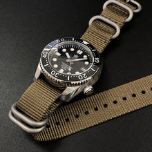 Load image into Gallery viewer, STEELDIVE 1968 Japan First All-In-One Case Without Bottom Cover Dive Watch 300m Automatic Watch Sapphire 316L Steel Watches Men