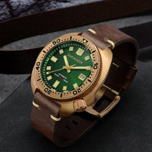 Load image into Gallery viewer, San Martin Abalone Bronze Diver Watches Men Mechanical Watch Luminous Water Resistant 200M Leather Strap Stylish Relojes часы