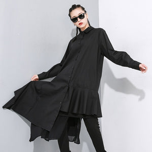 [EAM] Women Black Asymmetrical Pleated Long Blouse New Lapel Long Sleeve Loose Fit Shirt Fashion Tide Spring Autumn 2020 1N202