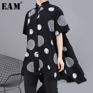 [EAM] Women Black Dot Printed Big Size Irrgular Blouse New Lapel Half Sleeve Loose Fit Shirt Fashion Spring Summer 2020 1U914