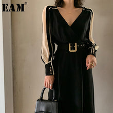 Load image into Gallery viewer, [EAM] Women Black Side Chiffon Split Elegant Dress New V-Neck Long Sleeve Loose Fit Fashion Tide Spring Summer 2020 1W498
