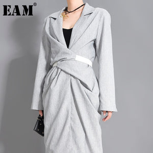 [EAM] Women Gray Knot Pleated Stitch Elegant Dress New V-collar Long Sleeve Loose Fit Fashion Tide Spring Autumn 2020 1W48502