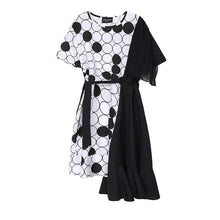 Load image into Gallery viewer, [EAM] Women Black Dot Printed Irregular Midi Dress New Round Neck Short Sleeve Loose Fit Fashion Tide Spring Summer 2020 1Y138
