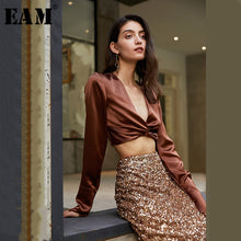 Load image into Gallery viewer, [EAM] Women Brief Pleated Temperament Short Blouse New V-collar Long Sleeve Loose Fit Shirt Fashion Spring Autumn 2020 1Y632
